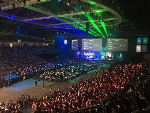 了她们的实 了她们的实