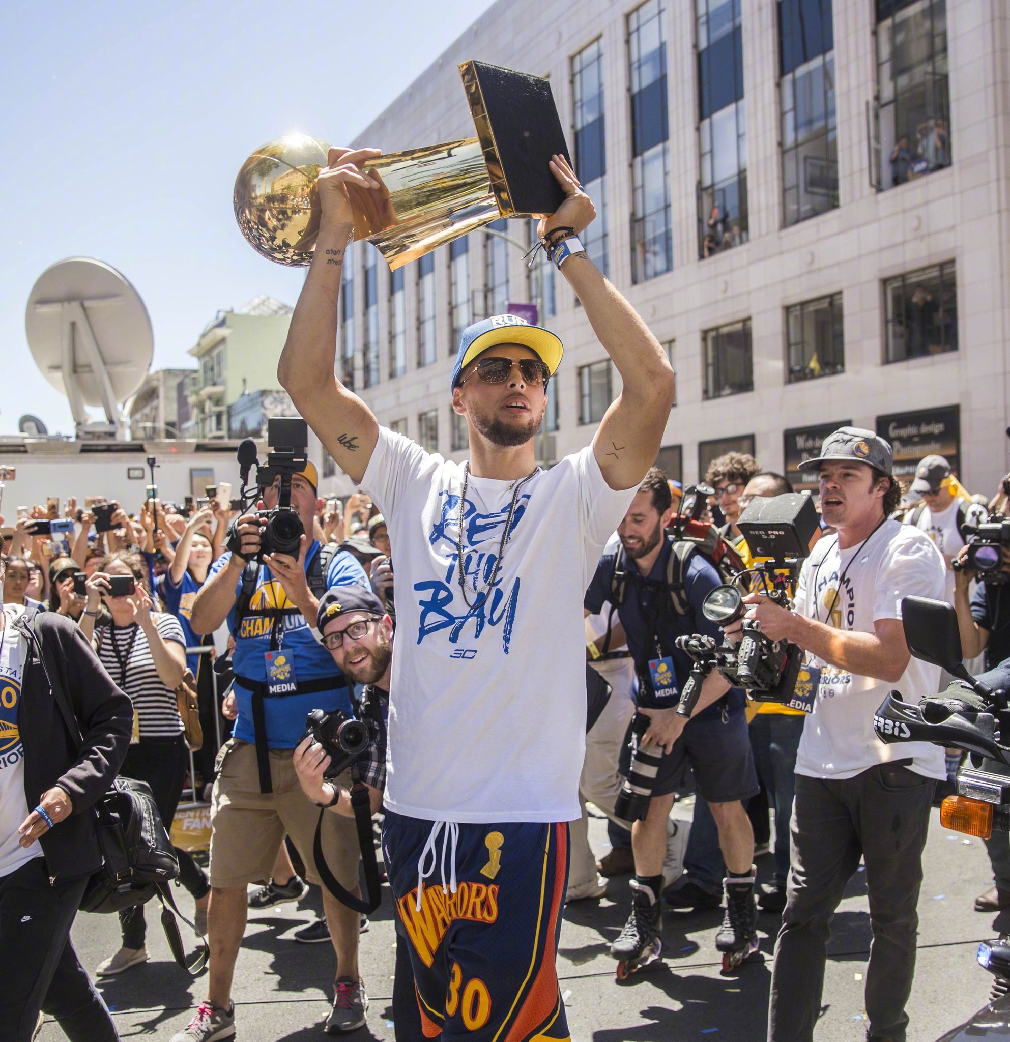 比2战胜日 比2战胜日